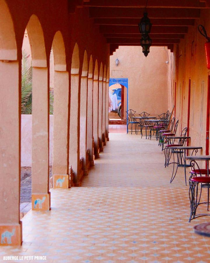 Hotel Riad Le Petit Prince Мерзуга Экстерьер фото