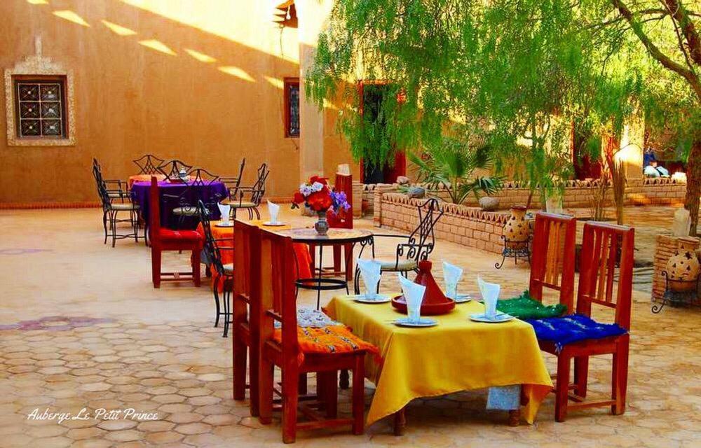 Hotel Riad Le Petit Prince Мерзуга Экстерьер фото
