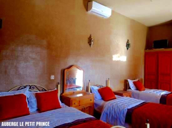 Hotel Riad Le Petit Prince Мерзуга Номер фото