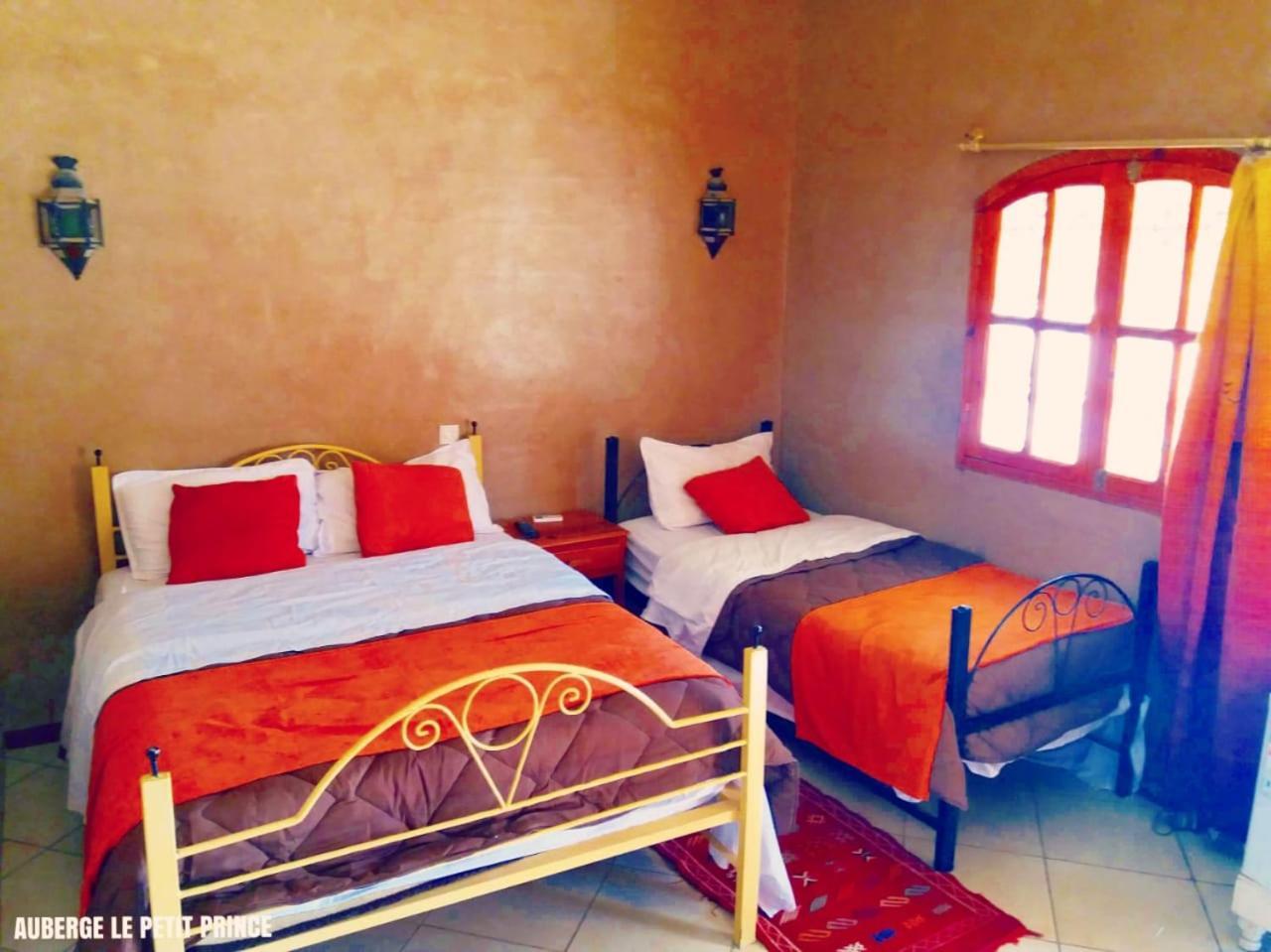 Hotel Riad Le Petit Prince Мерзуга Номер фото
