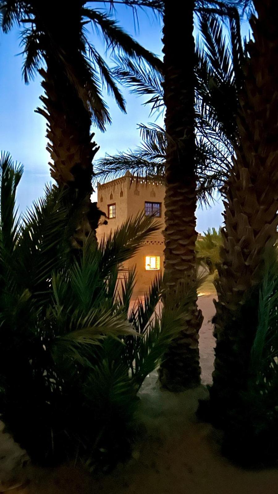 Hotel Riad Le Petit Prince Мерзуга Экстерьер фото